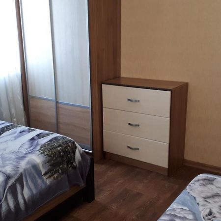 2 Комн. 5 Мест, 10 Мин. До Центра Apartment Kropîvnîțkîi Exterior foto